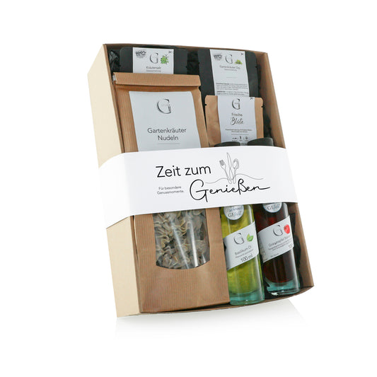 Zeit zum Genießen Geschenkset von Genial Genießen mit Granatapfel Balsam, Basilikum Öl, Kräutersalz und Kräutertee in edler Geschenkverpackung